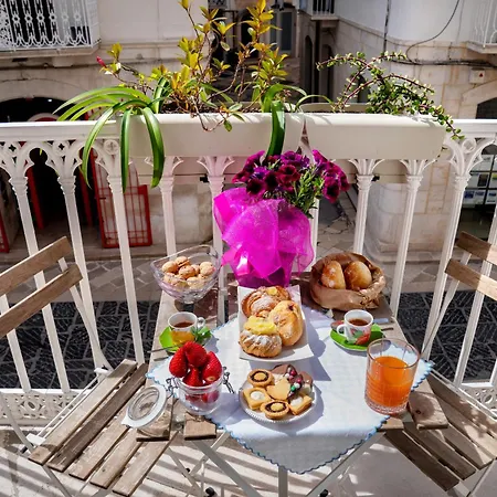 Bed & Breakfast Festa By Le Marinelle Trani